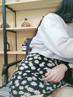 MOGI-107【初次拍摄】想要刺激的现役沙龙店员 黑色长发的苗条和系美人 富久永妮娜 21岁